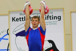 Алексей Коломацкий выступит на мировом первенстве по гиревому спорту.