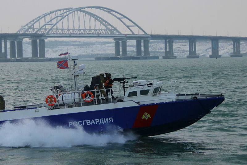В Азовском море два судна подверглись ракетной атаке ВСУ